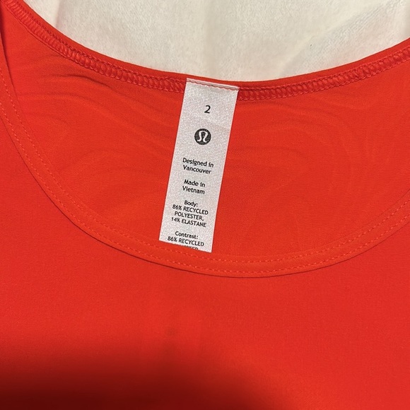 NWT Lululemon Lightweight Stretch Run Tank Top. Airflow - Picture 7 of 8